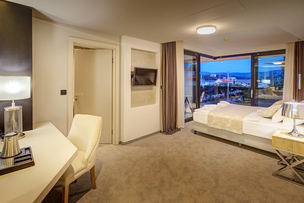 Hotel Maritime 크르크 외부 사진